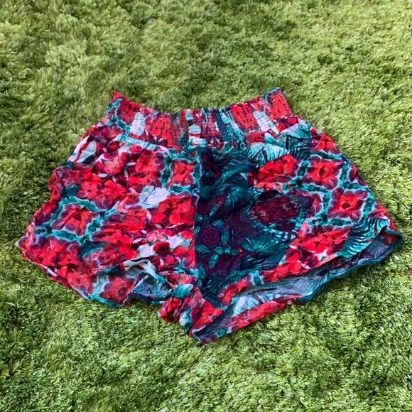 floral comfy summer shorts - Picture 1 of 3